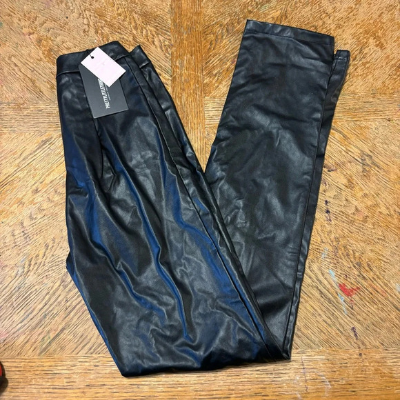 NWT Pretty Little Thing Black Faux Leather Seam Detail Split Hem Trousers Sz 2 - Picture 1 of 9